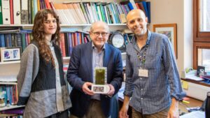 Cambridge scientists create a living bio-battery that generates electricity around the clock using algae and could replace millions of disposable batteries |