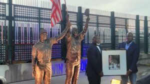 In 2001, two Seattle Mariners raised an American flag after clinching their division days after 9/11; 25 years later, that moment has become a permanent stadium statue