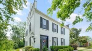 Built in Ohio in 1847, this jail stayed with one family for more than 100 years; its 6 inmate cells became pantries and closets and the $400,000 home is now under offer