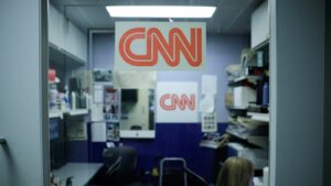 CNN, MS NOW, Politico seek emergency hearing after White House denies access despite court order | World News