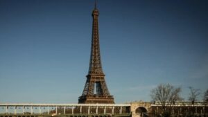 Eiffel Tower shuts after female staff allegedly sidelined during Hindu group’s visit