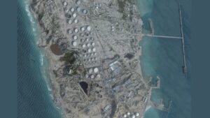 US strikes Iranian tankers near Kharg Island; Tehran threatens Gulf oil vessels