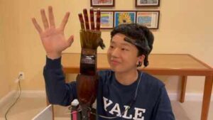 Meet Benjamin Choi, a 17-year-old who built a $300 mind-controlled prosthetic arm that reads brainwaves through non-invasive electrodes