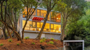 In 1952, a Berkeley home was built for a physics pioneer whose semiconductor work helped shape modern electronics; 73 years and just one sale later, it is listed for $1.425 million