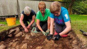 Volunteers reveal 2,000-year-old Iron Age Deepdale Bridge Settlement in England’s Lake District, revealing roundhouses occupied into the Roman era﻿ | World News